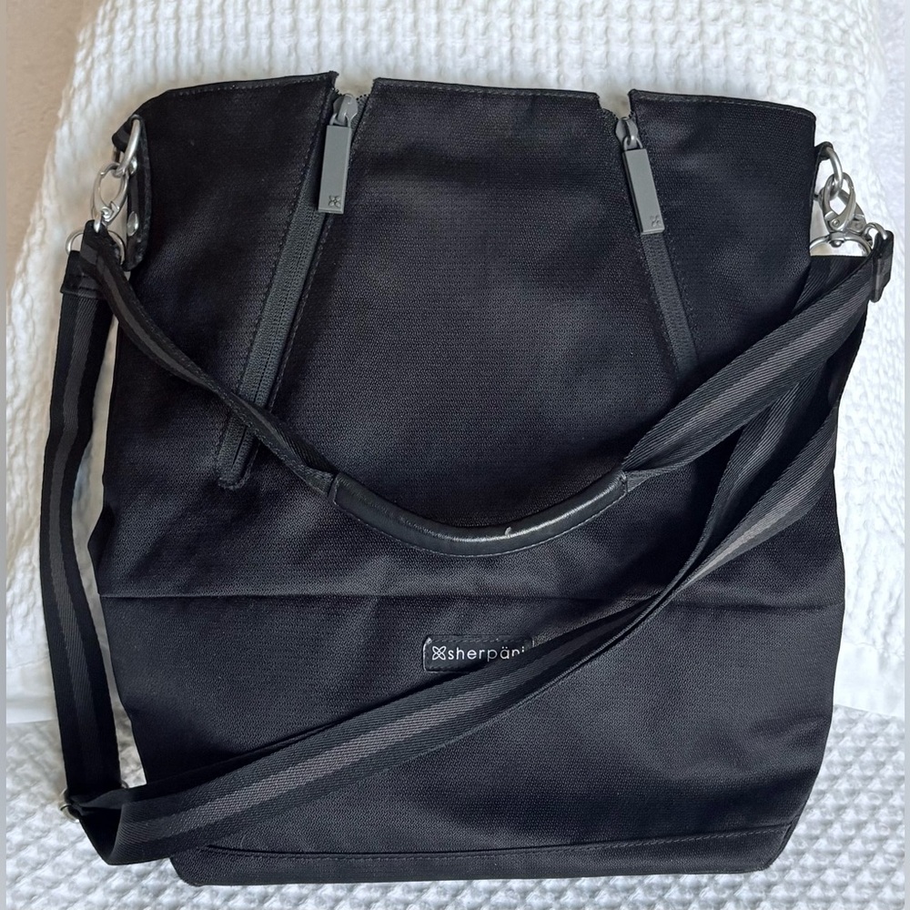 Sherpani crossbody tote - Picture 2 of 11